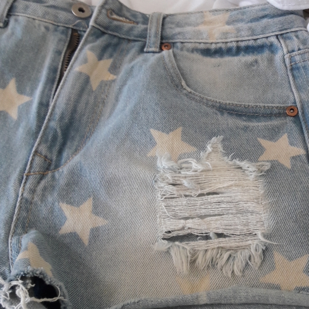 Distressed Jean Short